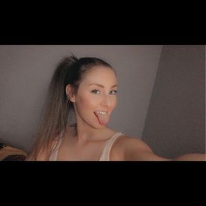 Meet your Posher, Liz